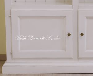 Libreria in legno bianco con 3 vani 3 antine e ripiani a giorno